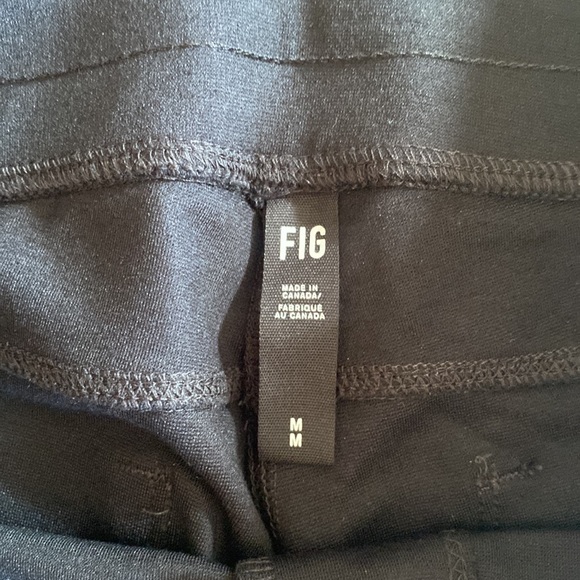 NWT Mid-Rise Stretchy Active Pants - Black - Fig Bod - Women's Medium - Picture 9 of 11
